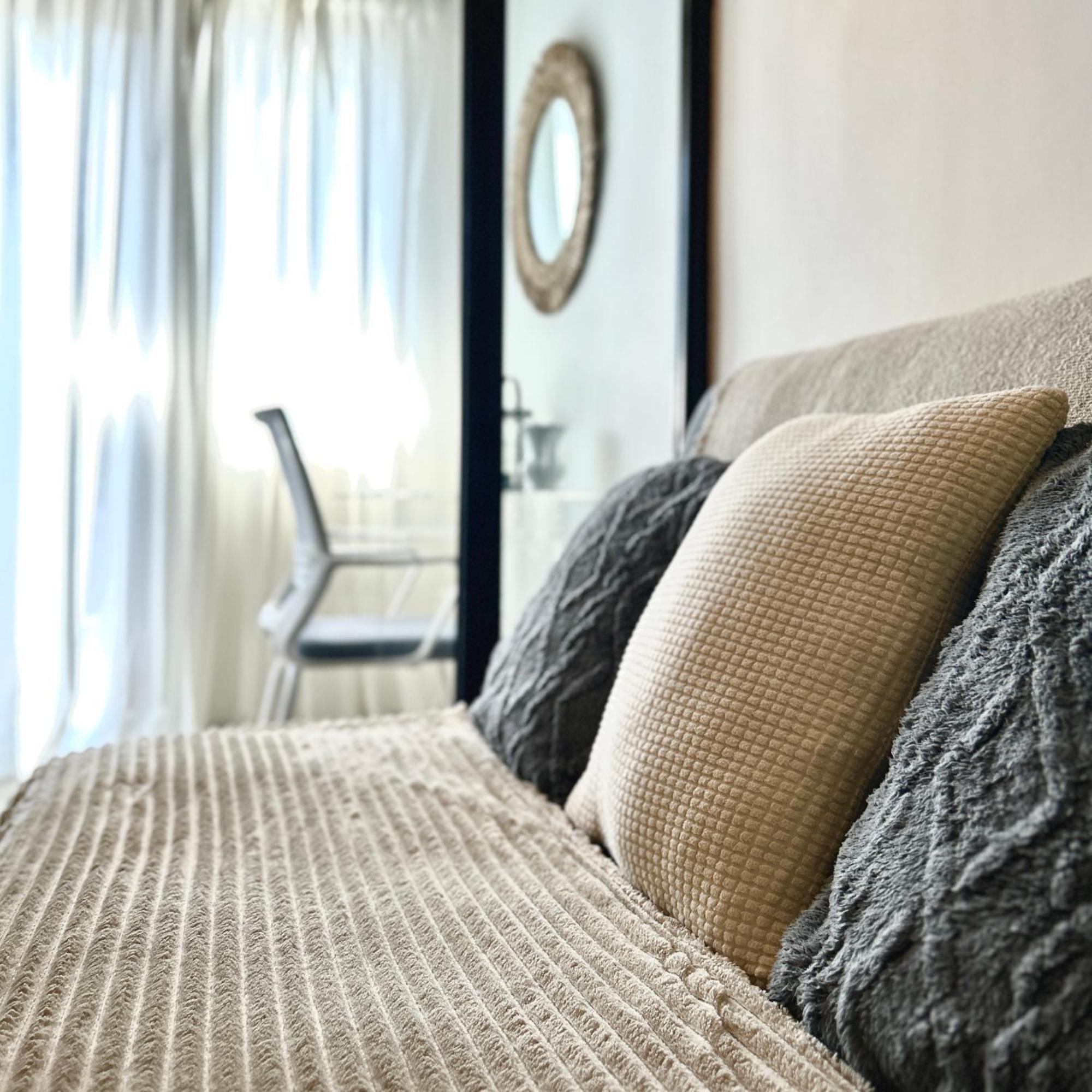 Evan Suite @ S Residences Pasay Exteriör bild